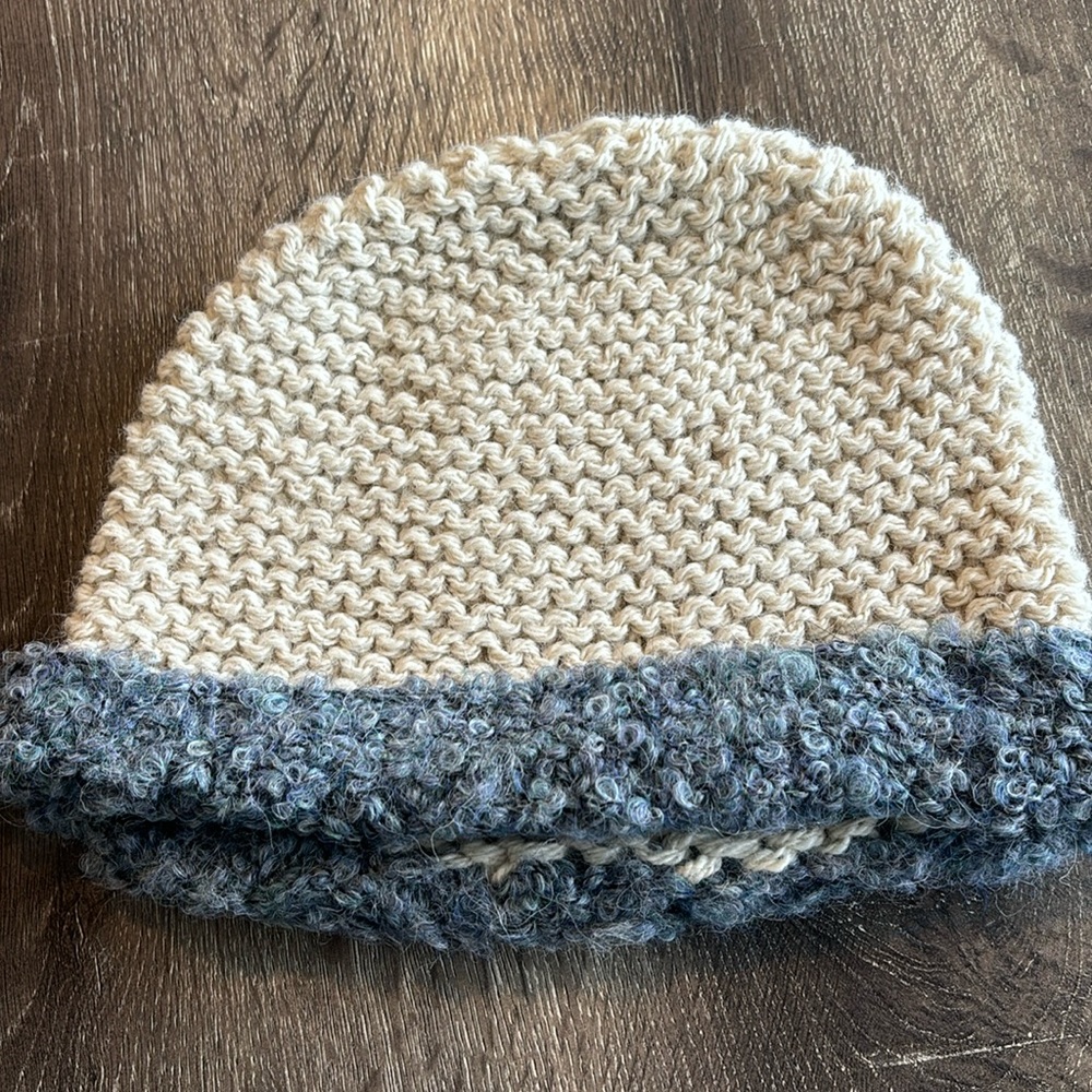 Alpaca wool hat. Handmade in New Zealand. New but tag has fallen off.